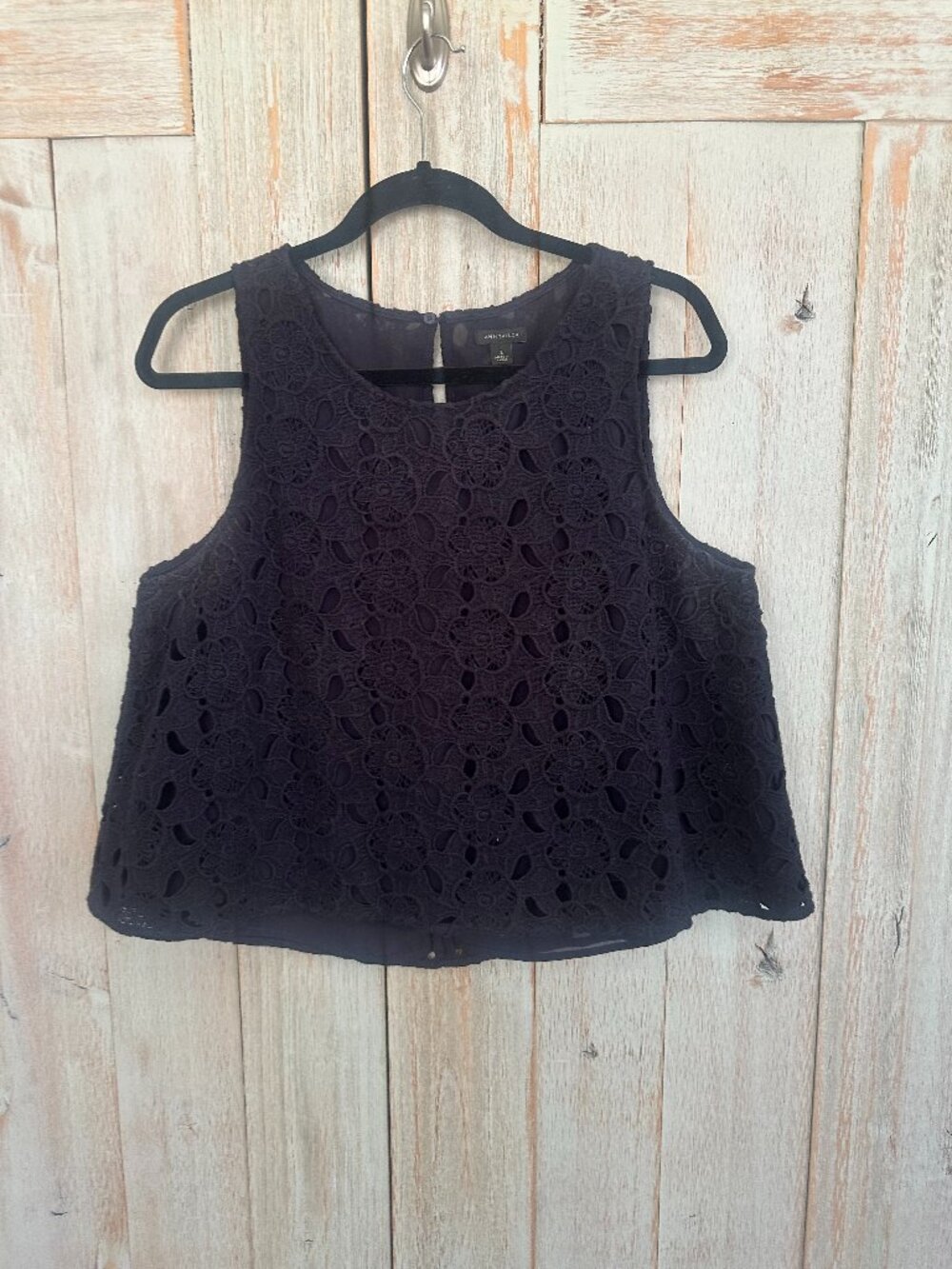 Ann Taylor Navy Floral Lace Sleeveless Top Size L